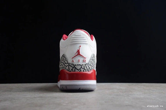 CT8532-126 3 CT8532-126 Red Retro Cardinal Jordan 0509